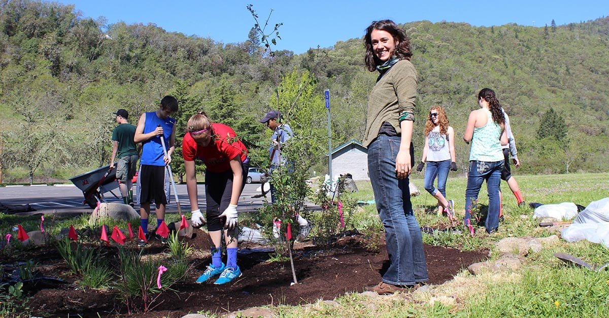 Year 21 RARE Member, Molly Bradley, leads service project